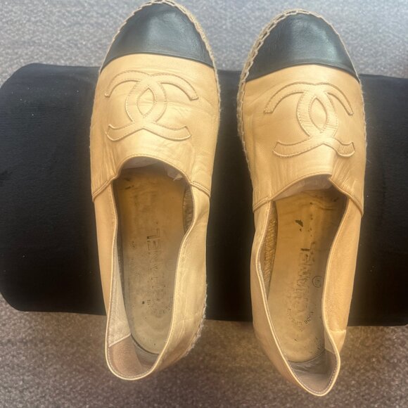 Chanel- CC Capped toe Leather Espadrille - Size 42 - Picture 7 of 7